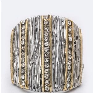 Crystal lines 2 tones ring
